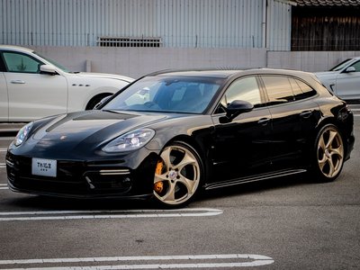 صورة 1 لـ 2018 Porsche PANAMERA