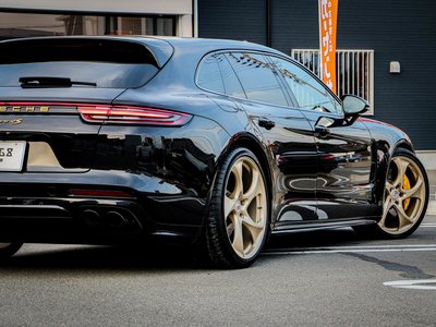 صورة 7 لـ 2018 Porsche PANAMERA