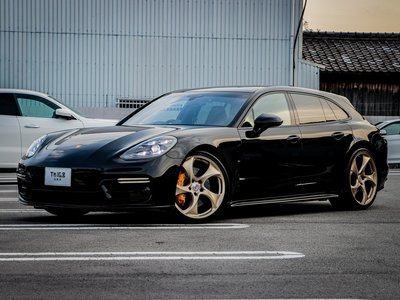 صورة 2 لـ 2018 Porsche PANAMERA