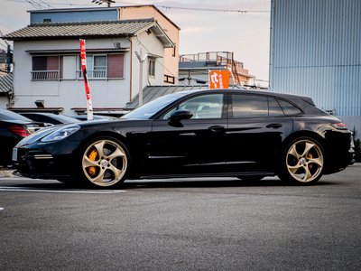 صورة 5 لـ 2018 Porsche PANAMERA