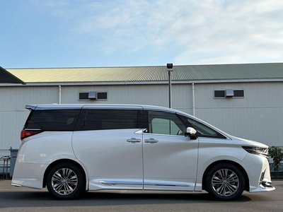2023 Toyota ALPHARD 照片 3
