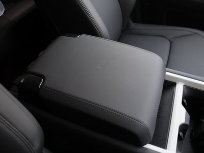 2025 LAND Rover DEFENDER 缩略图 68