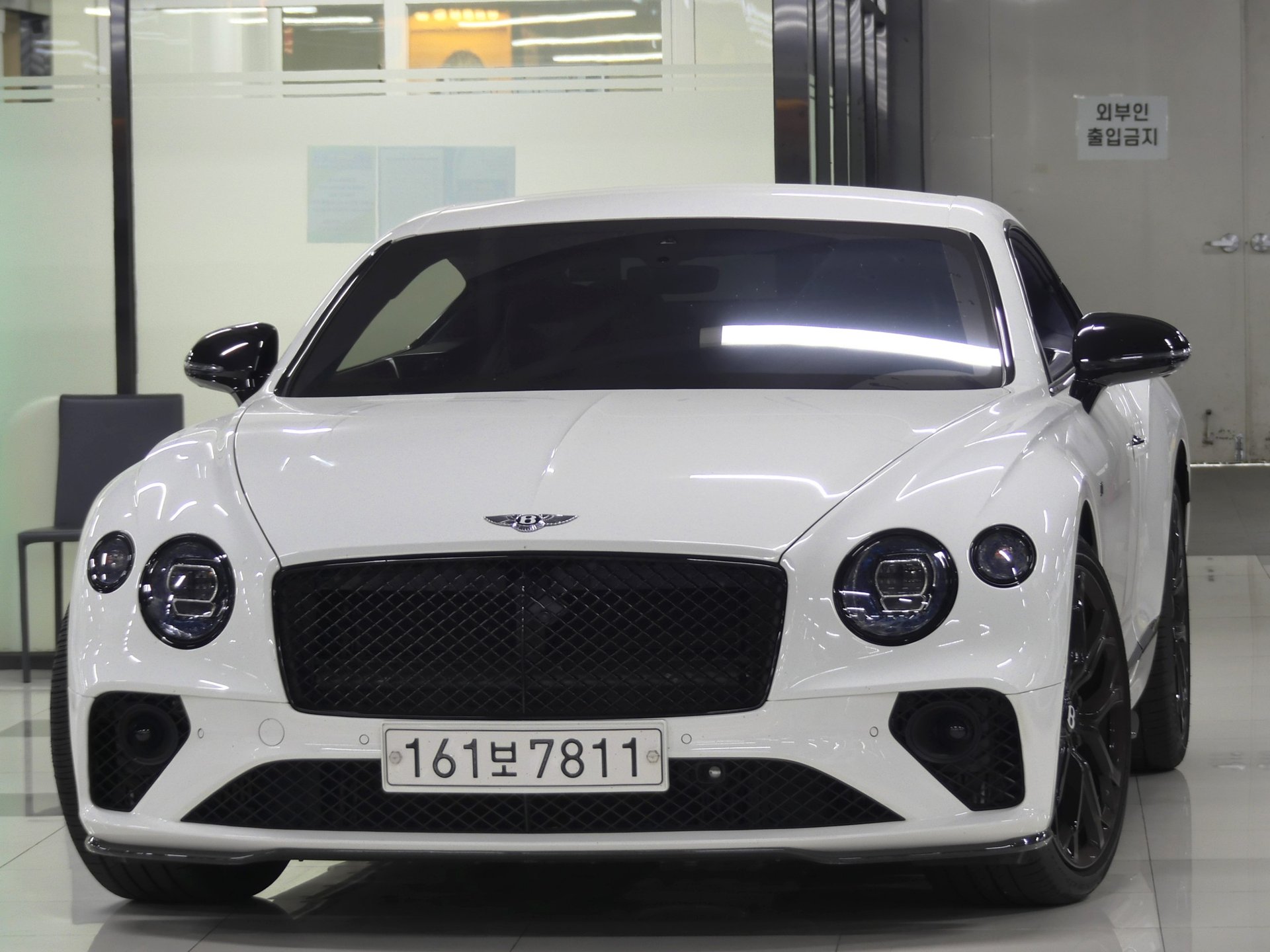 BENTLEY CONTINENTAL - View 1