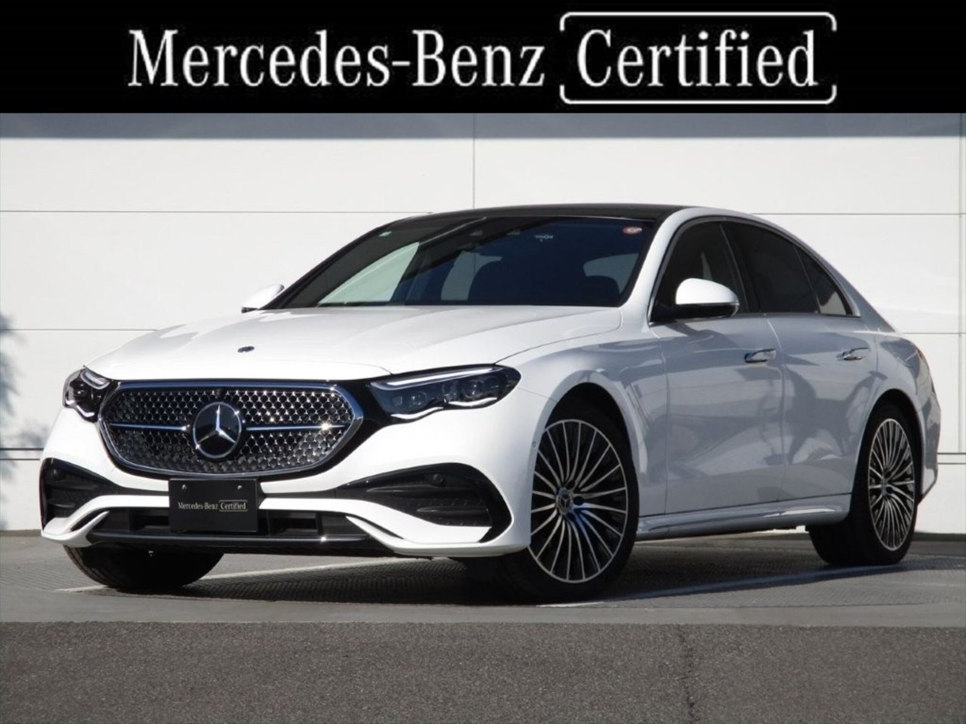 MERCEDES-BENZ E-CLASS - View 1