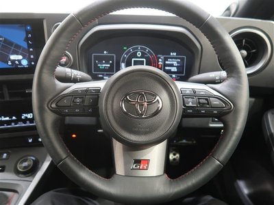TOYOTA GR YARIS - 7