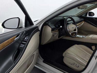 GENESIS G80 (RG3) - 10