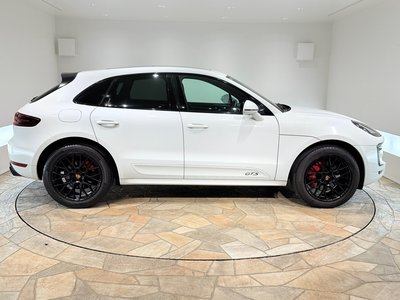 PORSCHE MACAN - 6