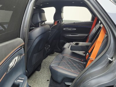 2024 Genesis GV70 — миниатюра 11