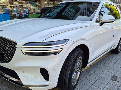 صورة 1 لـ 2024 Genesis GV70