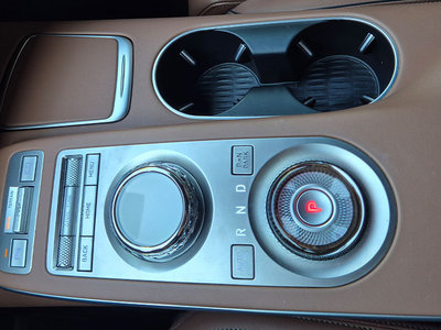 صورة مصغرة 15 لـ 2024 Genesis GV70