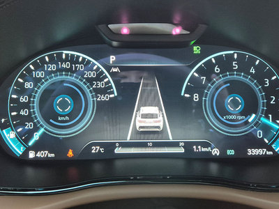 صورة 8 لـ 2024 Genesis GV70