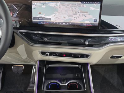 2025 BMW X5 thumbnail 14