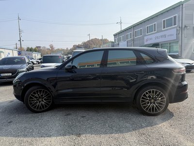 PORSCHE CAYENNE - 3