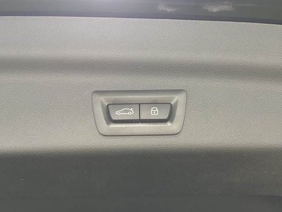 2023 BMW X1 — миниатюра 11