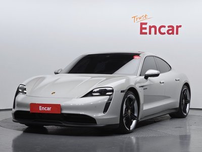 PORSCHE TAYCAN - 1