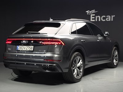 2022 AUDI Q8 照片 4