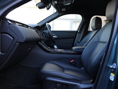 2025 LAND Rover RANGE ROVER VELAR photo 2