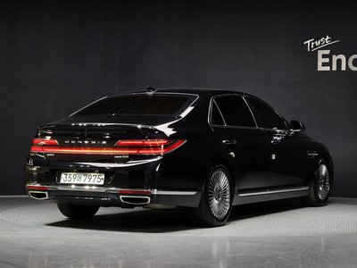 GENESIS G90 - 5