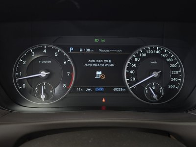GENESIS G90 - 8