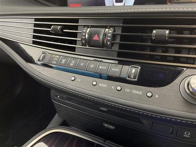 2019 Lexus LS — миниатюра 20