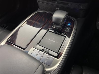 2019 Lexus LS — миниатюра 22