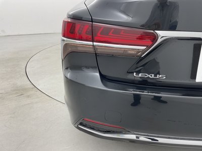 2019 Lexus LS — миниатюра 118