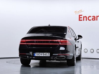 صورة 4 لـ 2022 Genesis G90 (RS4)