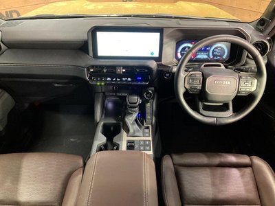 TOYOTA LAND CRUISER - 2