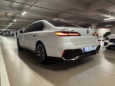 BMW 7 SERIES - 9