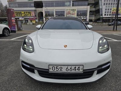 PORSCHE PANAMERA - 5