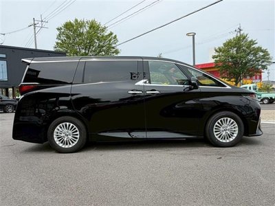 2026 TOYOTA ALPHARD photo 10