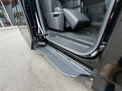 2026 TOYOTA ALPHARD thumbnail 33