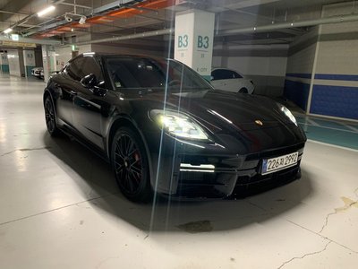 صورة 1 لـ 2025 Porsche PANAMERA