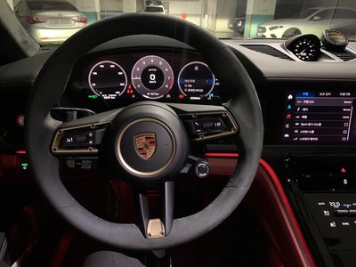 صورة 6 لـ 2025 Porsche PANAMERA