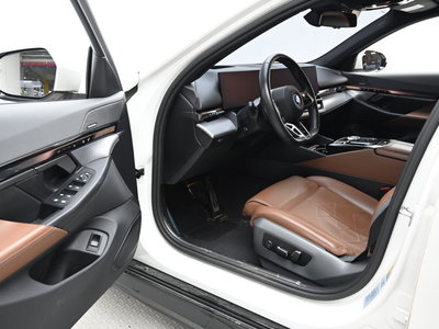 صورة مصغرة 11 لـ 2023 BMW I5