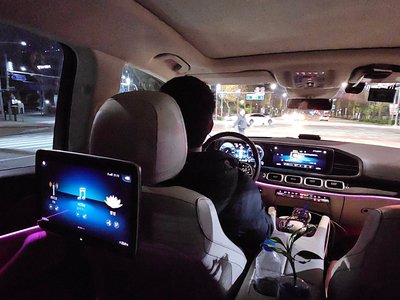 MERCEDES-BENZ GLS - 10