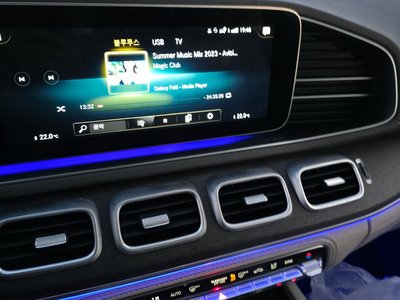 MERCEDES-BENZ GLS - 9