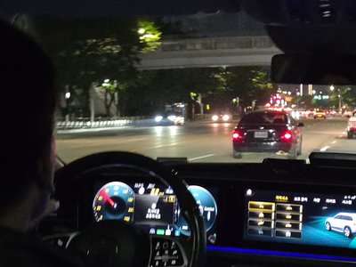 MERCEDES-BENZ GLS - 4