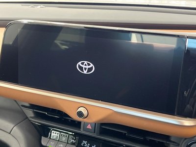 TOYOTA CROWN CROSSOVER - 3