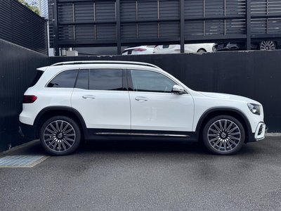 MERCEDES-BENZ GLB - 8