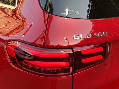 MERCEDES-BENZ GLB - 9