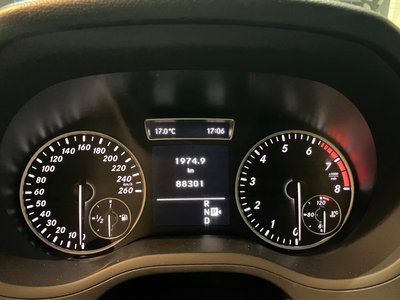 MERCEDES-BENZ B-CLASS - 10