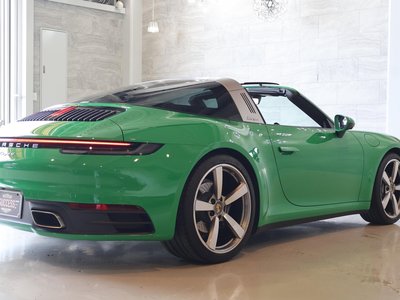 صورة مصغرة 69 لـ 2021 Porsche 911