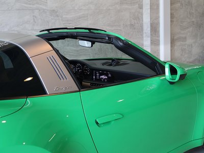 صورة مصغرة 68 لـ 2021 Porsche 911