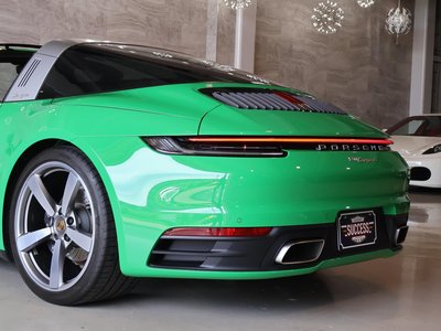 صورة مصغرة 73 لـ 2021 Porsche 911
