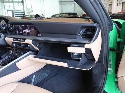 صورة مصغرة 17 لـ 2021 Porsche 911