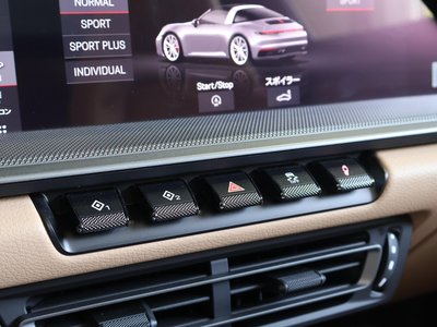 صورة مصغرة 33 لـ 2021 Porsche 911