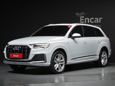 AUDI Q7 - 1