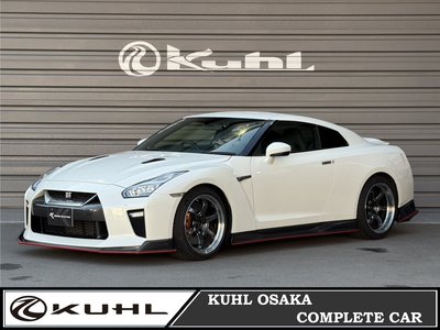 NISSAN GT-R - 1