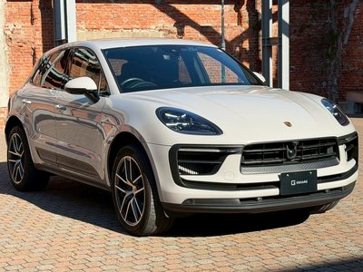 2022 Porsche MACAN — миниатюра 12